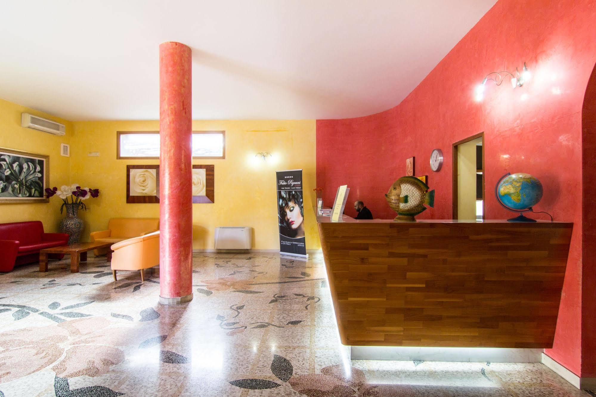 I Giardini Di Atena Aparthotel Merine ภายนอก รูปภาพ